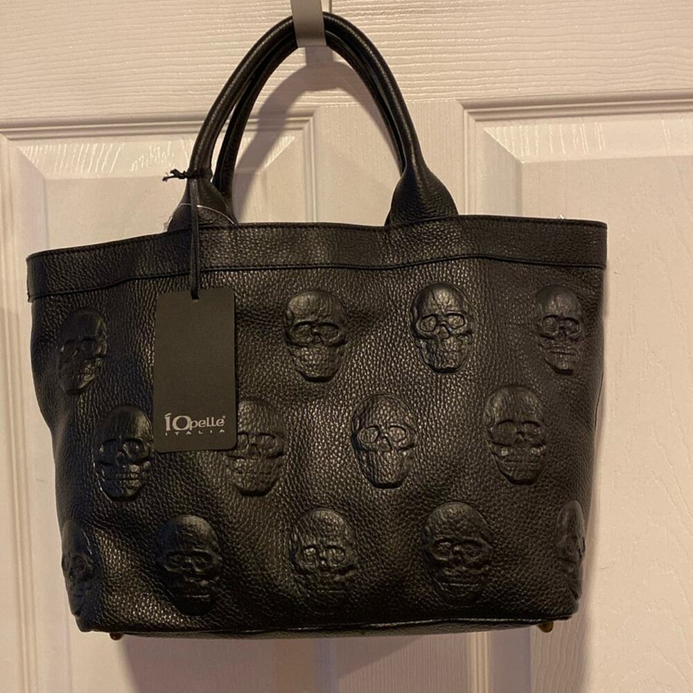 BNWT IO PELLE Genuine Leather Black Skull Medium Satchel Crossbody Bag